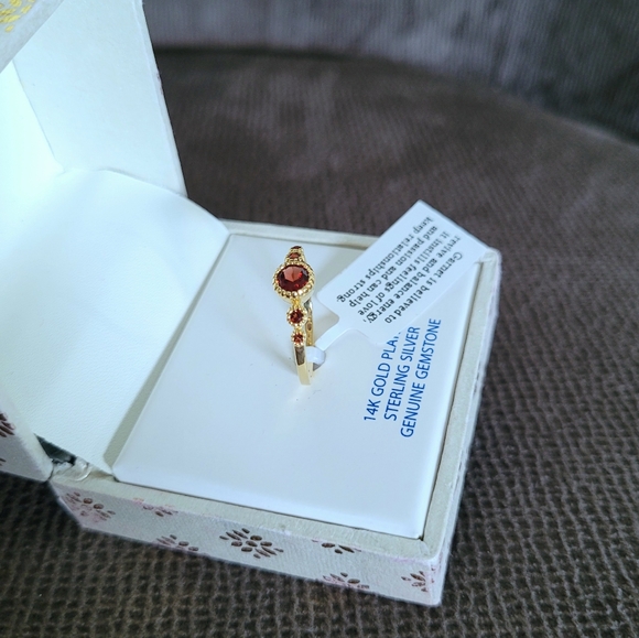 Shivam Garnet❤️ Ring💍 - NIB - Picture 14 of 16